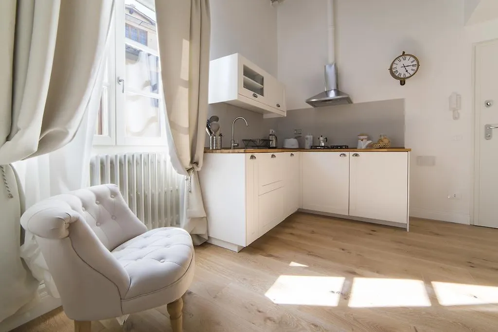 Central Station Lovely Apartment Florencia